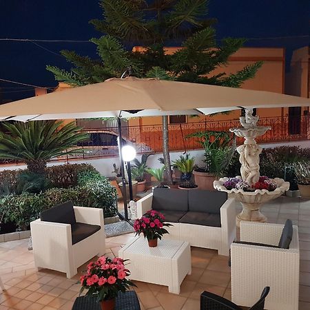 Il Giardino Di Elda Melissano Exterior foto